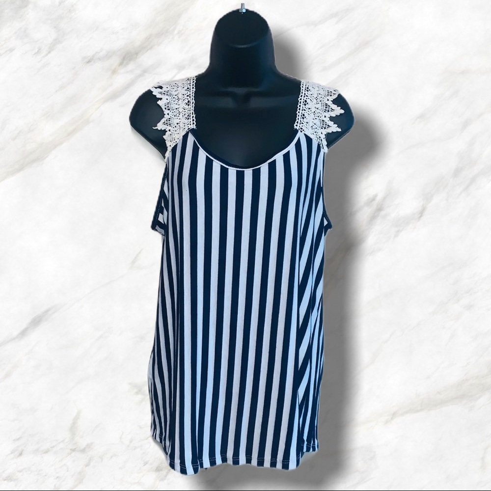 NWT Lavish Maternity striped lace top